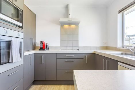 Photo of property in 418a Old Te Atatu Road, Te Atatu Peninsula, Auckland, 0610