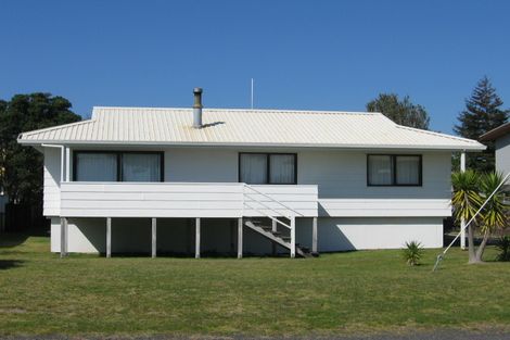 Photo of property in 194 Captain Cook Road, Cooks Beach, Whitianga, 3591