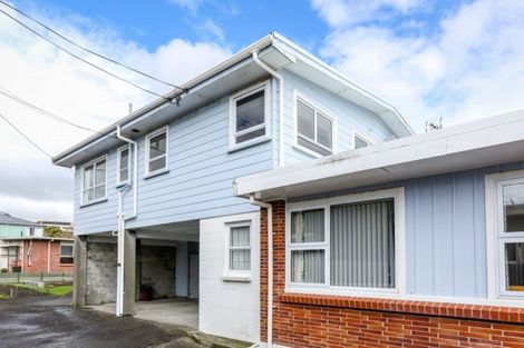 Photo of property in 37b Breakwater Road, Moturoa, New Plymouth, 4310