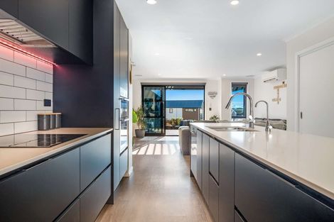 Photo of property in 3 Seafarer Crescent, Stanmore Bay, Whangaparaoa, 0932