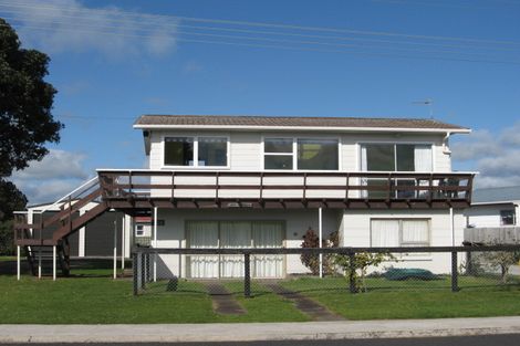 Photo of property in 22 Lee Street, Whitianga, 3510