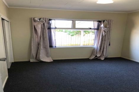 Photo of property in 47 Staverton Crescent, Mangere, Auckland, 2022