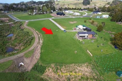 Photo of property in 12 Arahanga Road, Paparoa, 0571