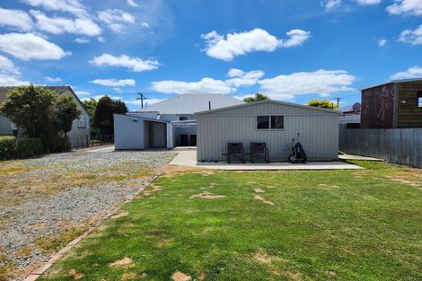 Photo of property in 15 Queen Street, Winton, 9720
