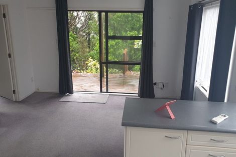 Photo of property in 50 Valley View Road, Glenfield, Auckland, 0629