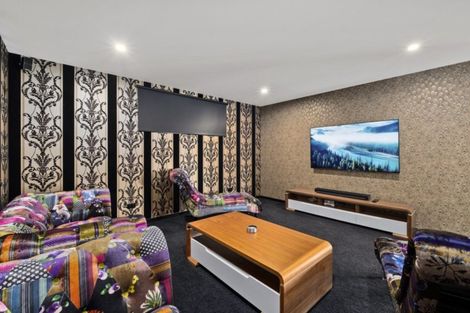 Photo of property in 20 Infinity Drive, Wanaka, 9305