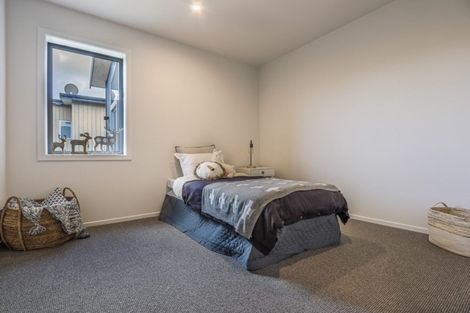 Photo of property in 3 Mirek Street, Waikanae, 5036