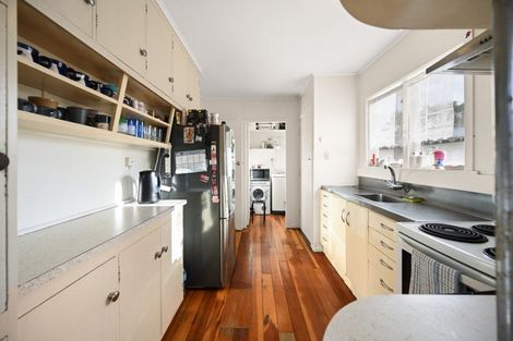 Photo of property in 61 Carrington Avenue, Silverdale, Hamilton, 3216