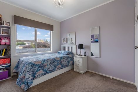 Photo of property in 2/1 Serrita Avenue, Sunnyhills, Auckland, 2010