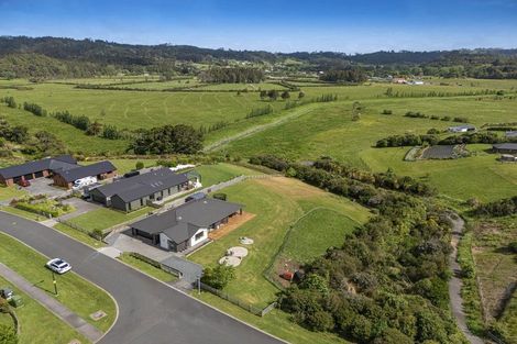 Photo of property in 22 Awatiro Drive, Kaukapakapa, 0871