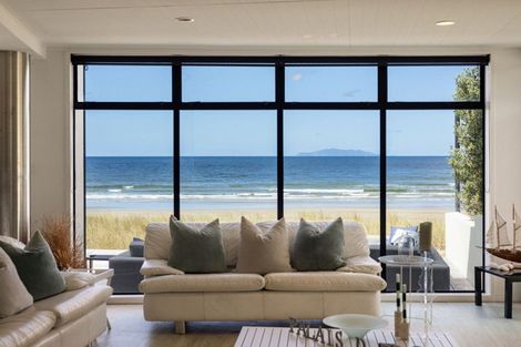 Photo of property in 112 Pohutukawa Crescent, Whangamata, 3620