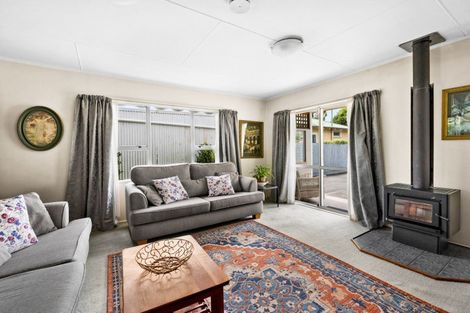 Photo of property in 2/502 Whitehead Road, Hastings, 4122