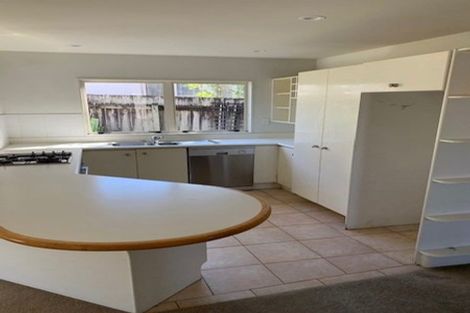 Photo of property in 6 Nile Road, Kelston, Auckland, 0602
