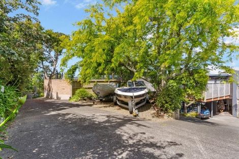 Photo of property in 1/3 Swann Beach Road, Stanmore Bay, Whangaparaoa, 0932