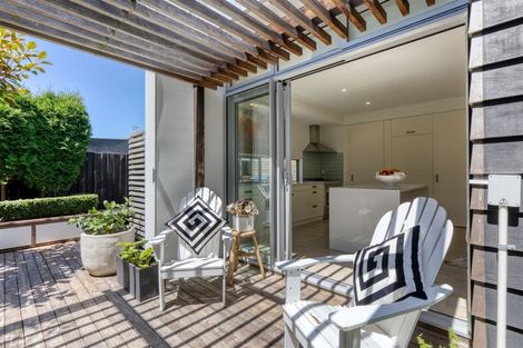 Photo of property in 71 Clare Road, St Albans, Christchurch, 8014