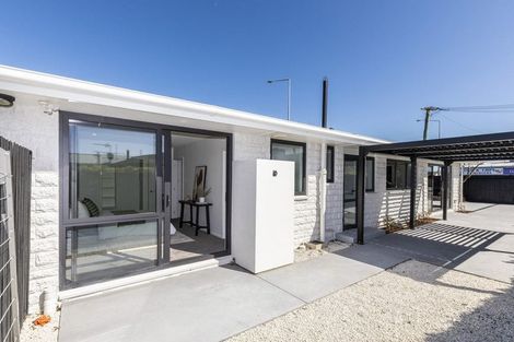 Photo of property in 2 Cutts Road, Russley, Christchurch, 8042