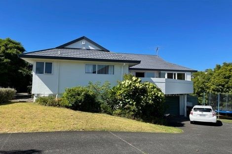 Photo of property in 35 Rifleman Rise, Unsworth Heights, Auckland, 0632