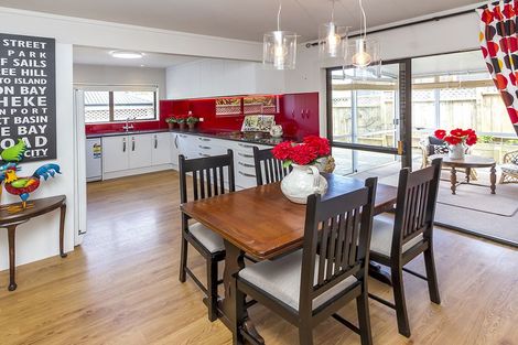 Photo of property in 2/15 Vincent Street, Howick, Auckland, 2014