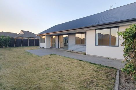 Photo of property in 28 Surfers Place, North New Brighton, Christchurch, 8083