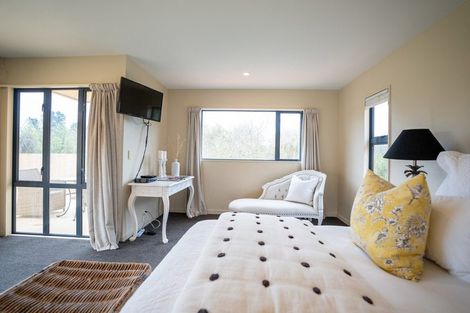 Photo of property in 2817 West Coast Road, Kirwee, Darfield, 7571