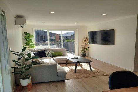 Photo of property in 36 John Main Drive, Ramarama, 2579