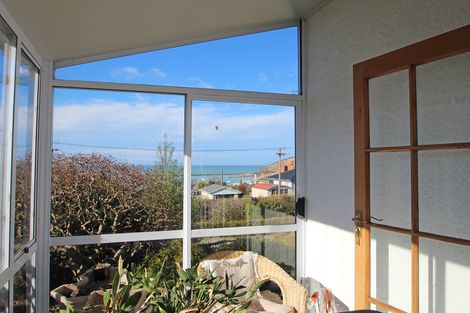 Photo of property in 28 Ure Street, South Hill, Oamaru, 9400