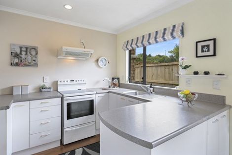 Photo of property in Redwood Village, 20/42 Main Road, Tawa, Wellington, 5028