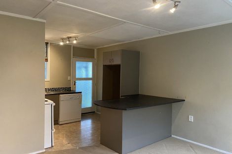 Photo of property in 12f2- Wood Street, Wallaceville, Upper Hutt, 5018