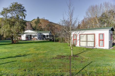 Photo of property in 57 Makirikiri Valley Road, Upokongaro, Whanganui, 4575
