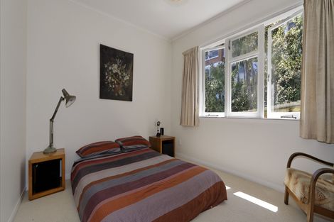 Photo of property in 3 Roland Hill, Glen Eden, Auckland, 0602