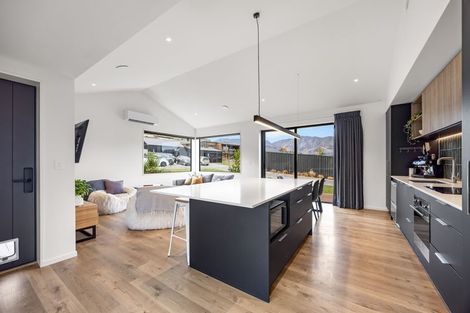 Photo of property in 14 Tomtit Crescent, Lake Hawea, 9382