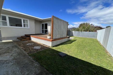 Photo of property in 30 Botanical Road, Takaro, Palmerston North, 4412