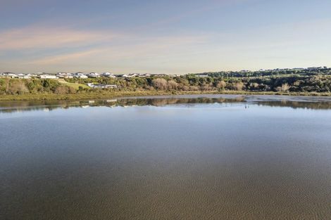 Photo of property in 83a Lynley Park Drive, Omokoroa, 3114