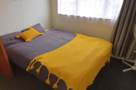 Photo of property in 33 Findlay Street, Moturoa, New Plymouth, 4310