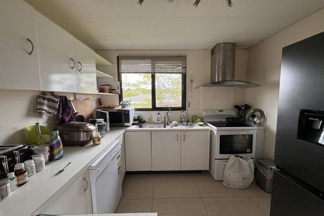 Photo of property in 1/39 Caribbean Drive, Unsworth Heights, Auckland, 0632
