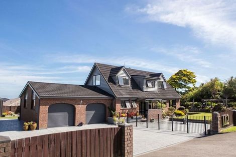 Photo of property in 112 Main Road South, Karoro, Greymouth, 7805