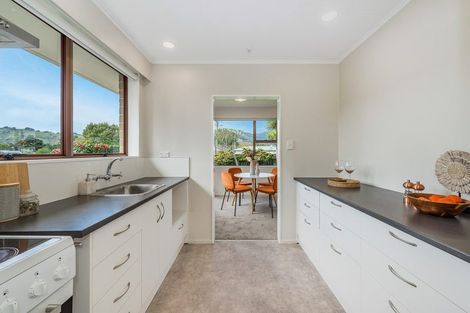 Photo of property in 25 Arawhata Road, Paraparaumu, 5032