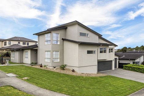 Photo of property in 19 Chateau Rise, Flat Bush, Auckland, 2016