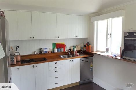 Photo of property in 1/86 Beach Road, Castor Bay, Auckland, 0620