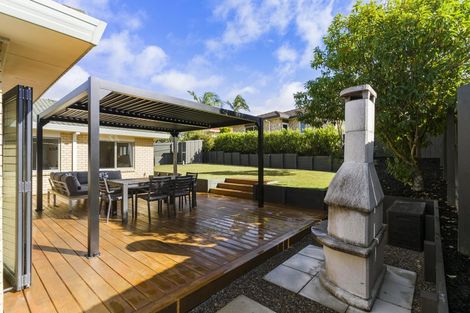 Photo of property in 71 Kath Hopper Drive, Orewa, 0931