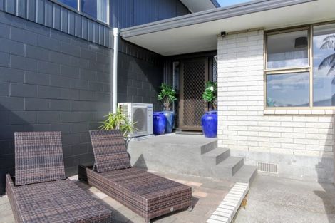 Photo of property in 14 Bronte Place, Whalers Gate, New Plymouth, 4310