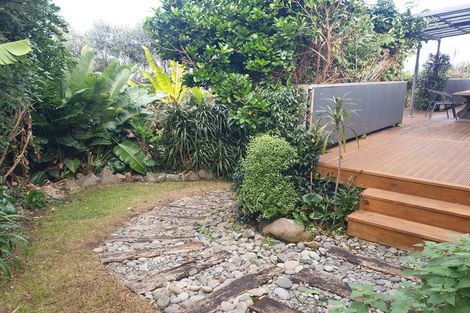 Photo of property in 15 Puriri Place, Tuateawa, Coromandel, 3583
