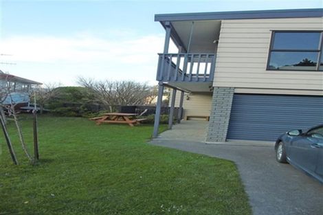 Photo of property in 25 Longitude Place, Whitby, Porirua, 5024