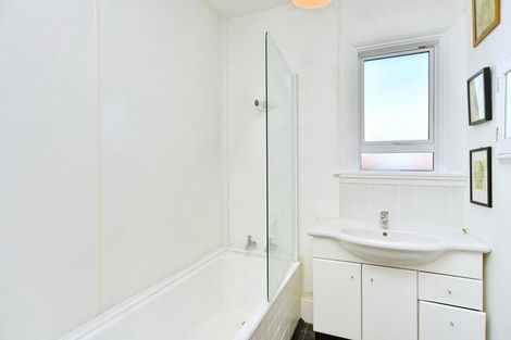 Photo of property in 113 Hawford Road, Opawa, Christchurch, 8023