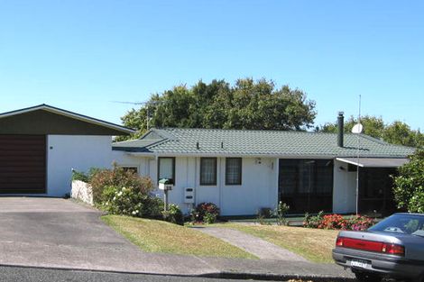 Photo of property in 2/148 Carlisle Road, Browns Bay, Auckland, 0630
