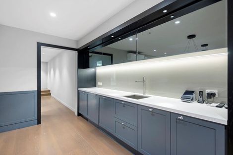 Photo of property in 24 Seacliffe Avenue, Belmont, Auckland, 0622