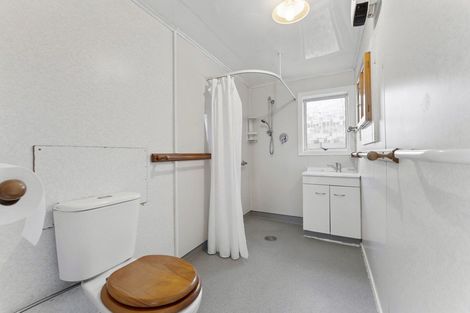 Photo of property in 127 Regan Street, Stratford, 4332