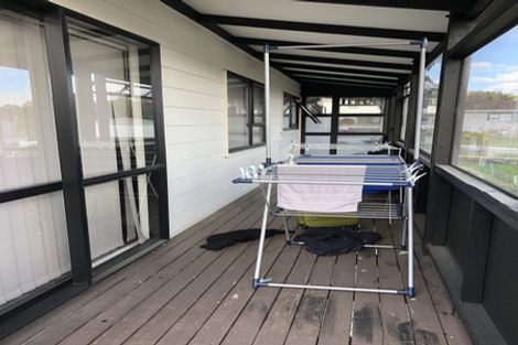 Photo of property in 73 Santiago Crescent, Unsworth Heights, Auckland, 0632