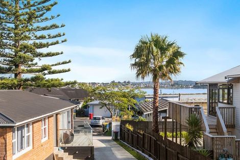 Photo of property in 31a Dawnhaven Drive, Te Atatu Peninsula, Auckland, 0610