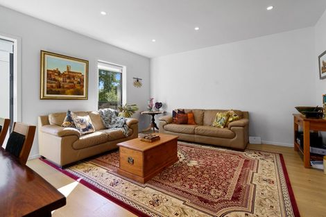 Photo of property in 33 Lakewood Lane, Cambridge, 3434